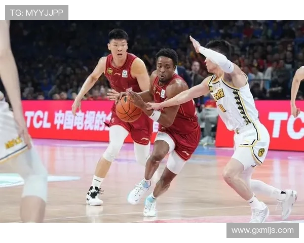 CBA足球队员被抓视频：影响比赛的新闻事件